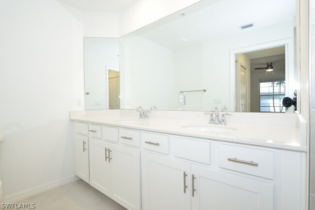 Building Photo - 5434 Double Eagle Cir