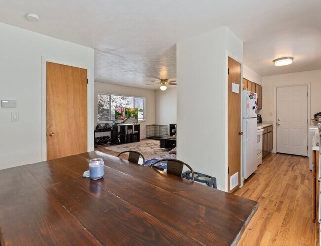 Building Photo - 3 Bed House w/ Huge Yard + Garage – Near Old Town & CSU