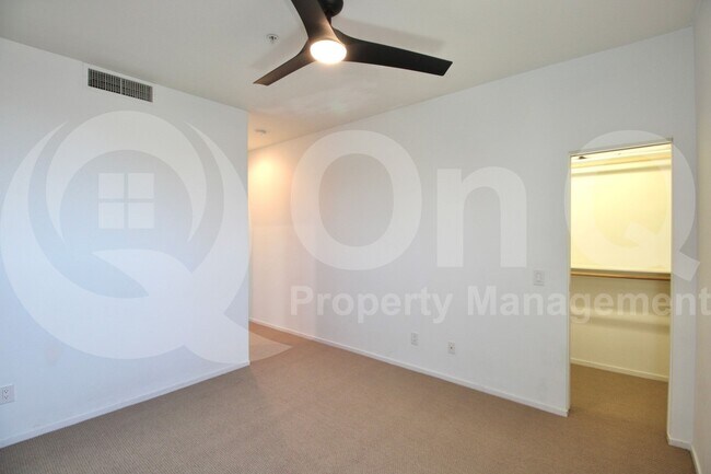Building Photo - 7047 E Earll Dr