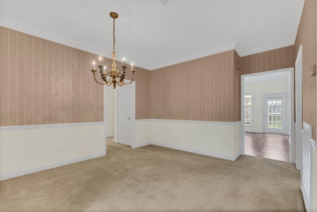 Building Photo - 7018 Sunrise Cir