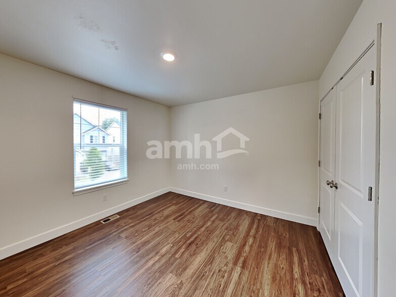 Building Photo - 10605 138th St Ct E