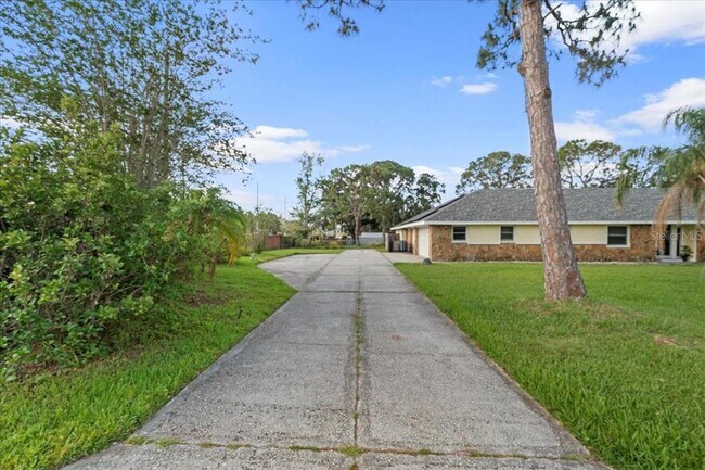 Building Photo - 903 Tomahawk Trail