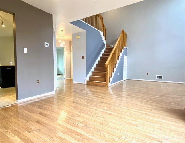 Building Photo - 104 Nathan Dr