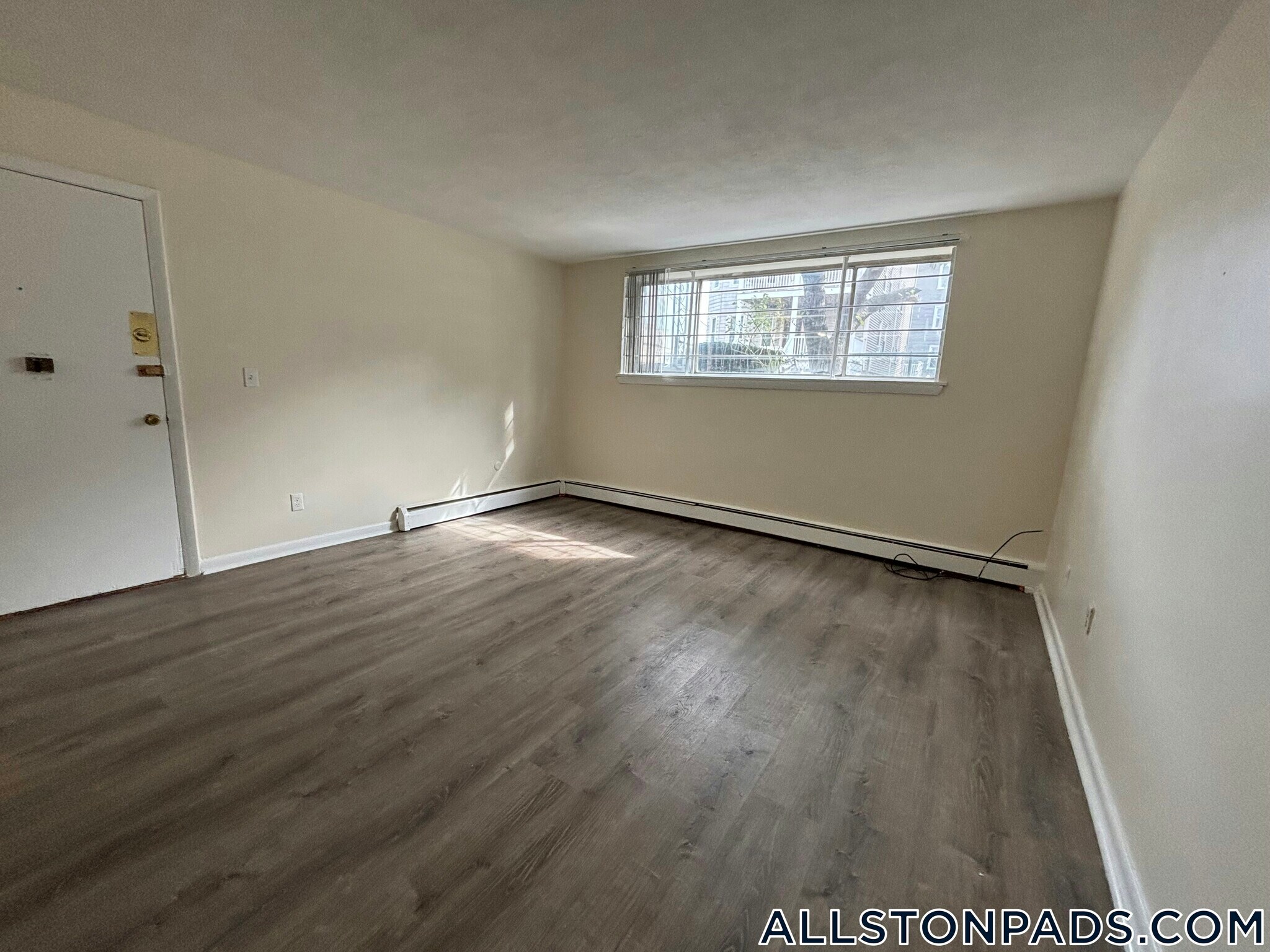 Building Photo - 88 Gardner St