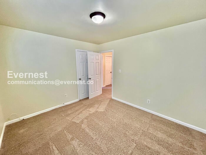 Building Photo - 3550 Red Willow Ct