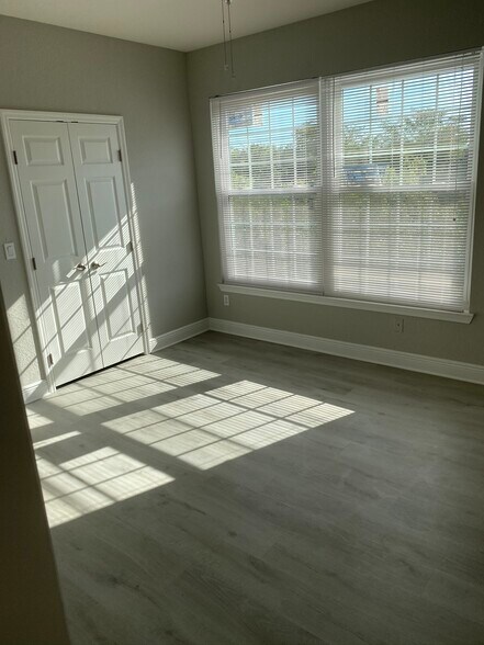 Master - 23660 Walden Center Dr