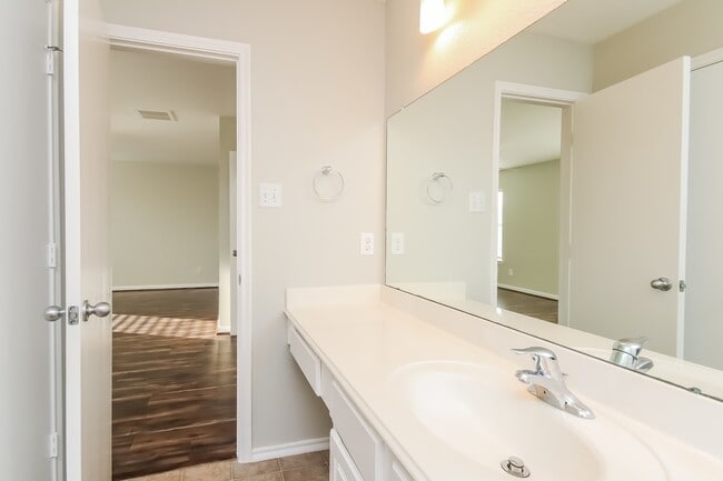 Building Photo - 12919 Belmont Legend Ct