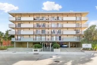 Building Photo - STRAIGHTdmm309