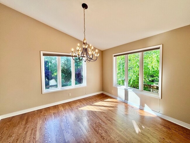 Building Photo - Great Home For Rent