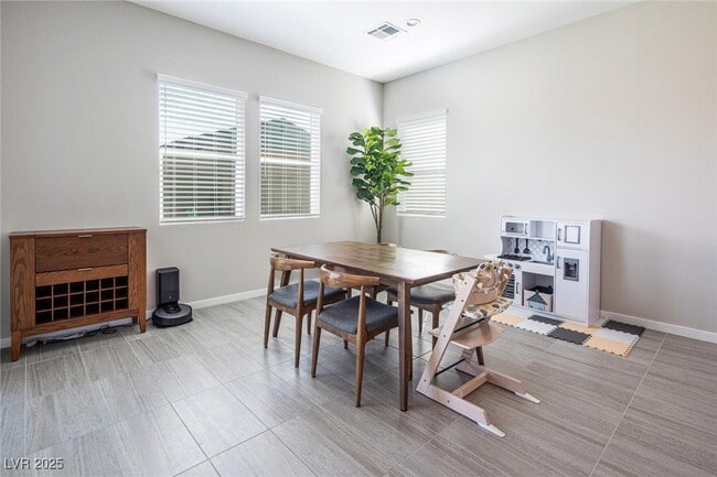 Building Photo - 832 Canonbury St