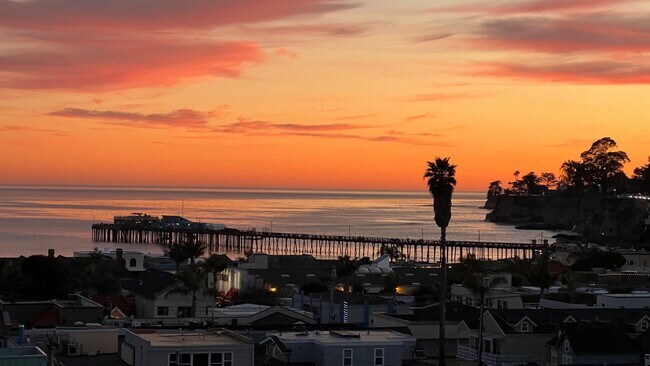 Capitola sunset - 307 Capitola Ave