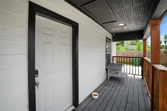 Building Photo - 3215 Adelia St