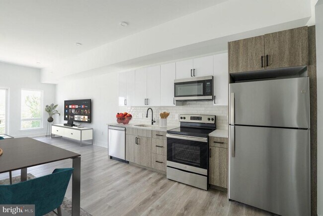 Building Photo - 1420 Point Breeze Ave