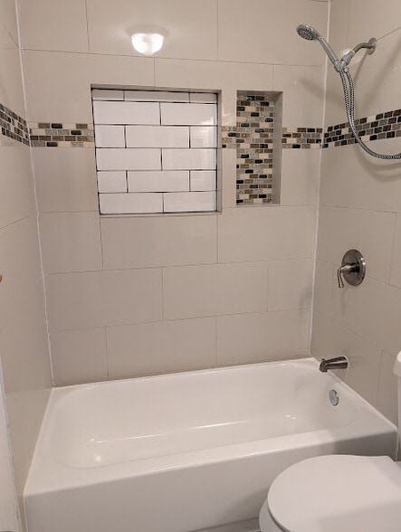 Building Photo - 1909 E 99th Ave