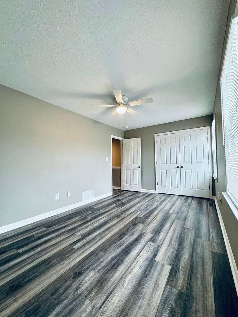 Building Photo - 206 S Keeneland Dr
