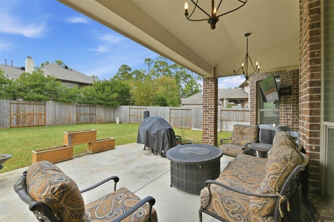 Building Photo - 17611 Fossil Ridge Ln