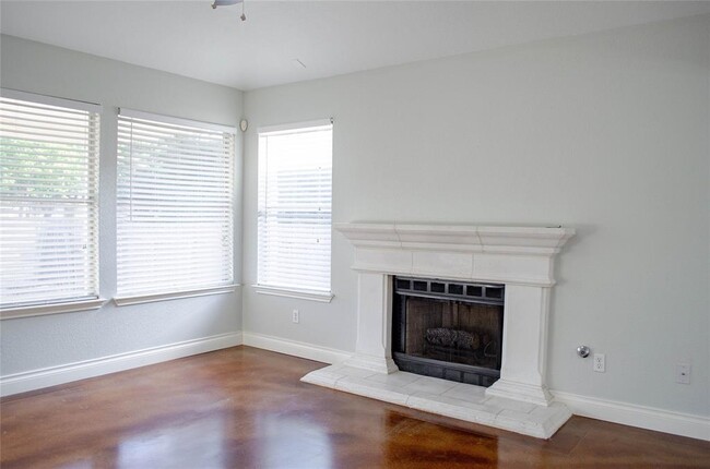 Building Photo - 14508 Mowsbury Dr