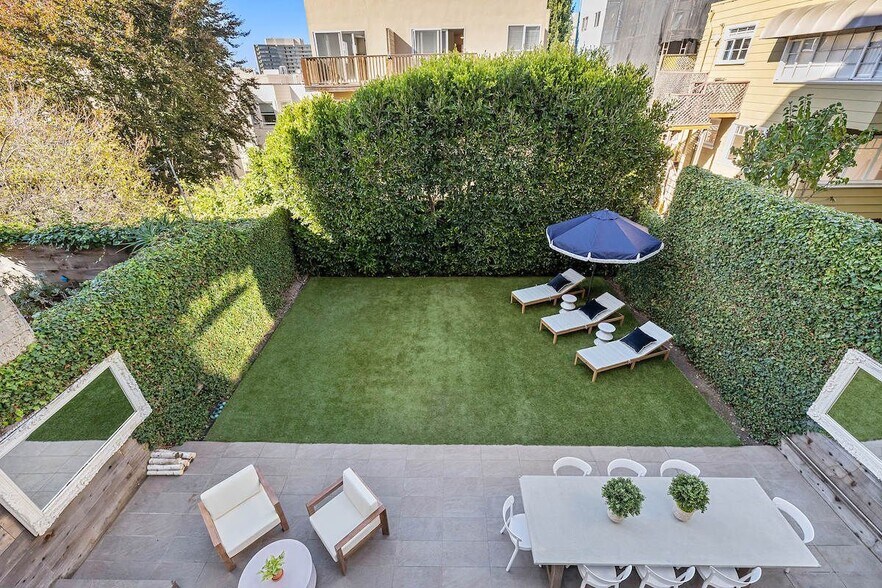 Building Photo - 1268 Lombard St