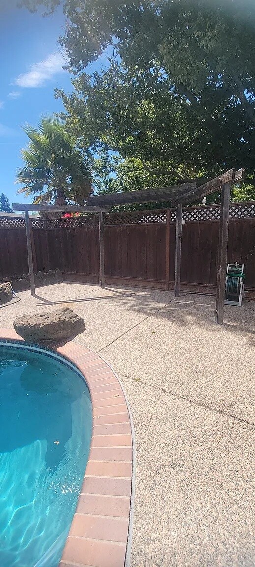 Building Photo - 4120 Cristobal Way