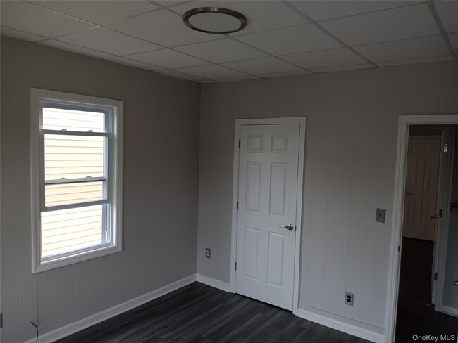 Building Photo - 142 Smith St