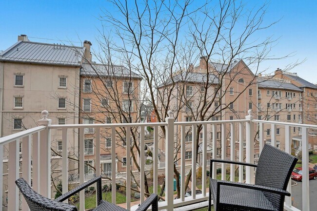 Building Photo - 207 Shearwater Ct W