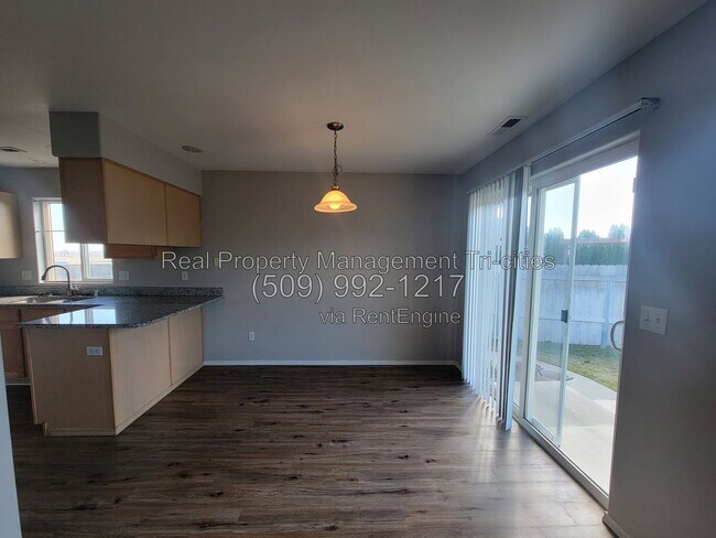 Building Photo - 4508 Sedona Dr