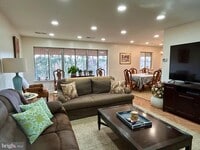 Building Photo - 18624 Walkers Choice Rd