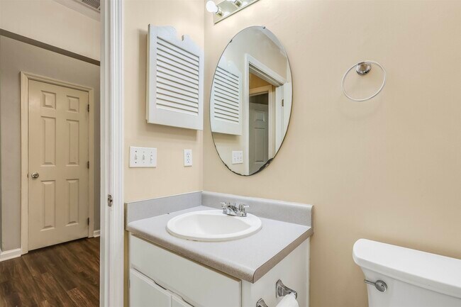 Building Photo - 8524 Bannerman Bluff Dr