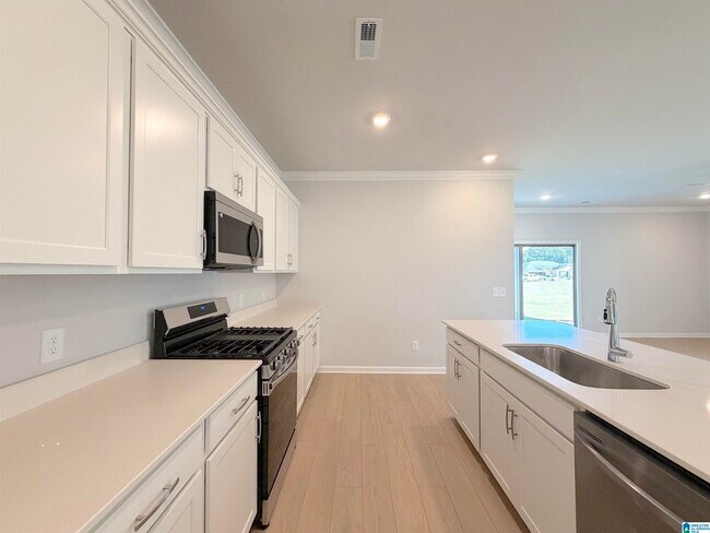 Building Photo - 234 Granby Ln