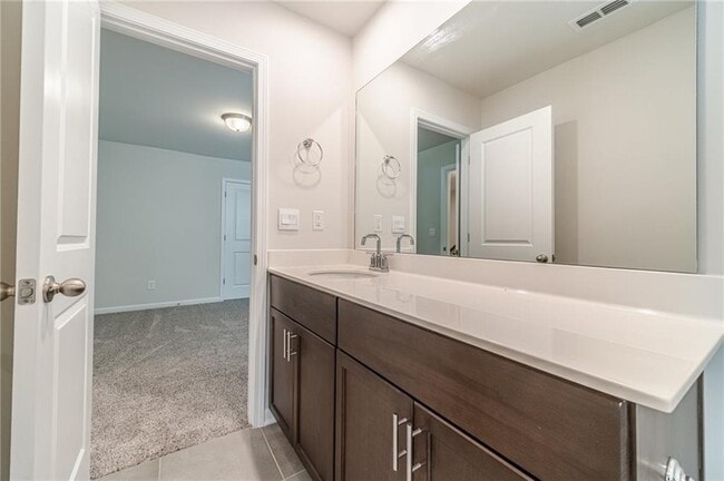 Building Photo - 1412 Villageside Ct