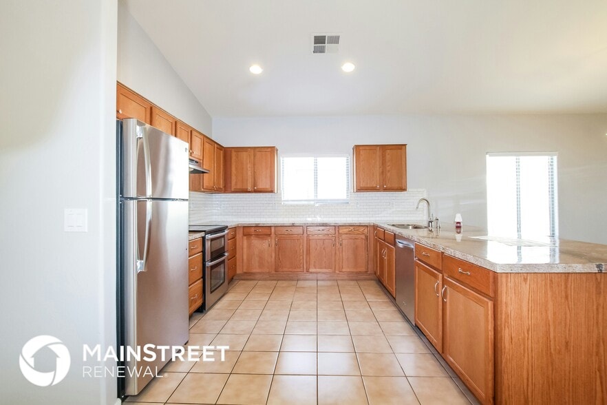 Building Photo - 12222 W Ironwood St