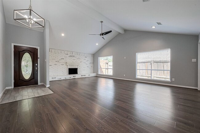Building Photo - 319 Gentilly Dr