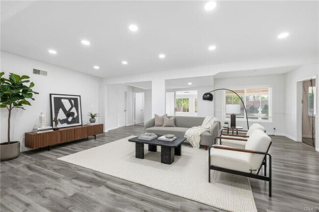 Building Photo - 10418 Gothic Ave