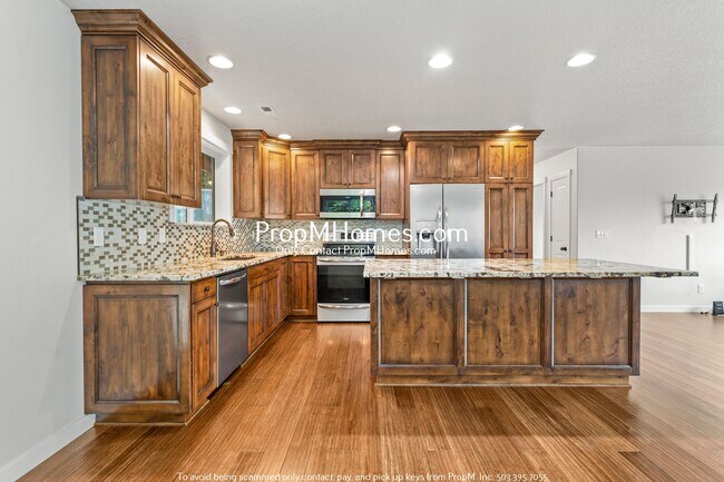 Building Photo - Vibrant Four-Bedroom Country Retreat with ...