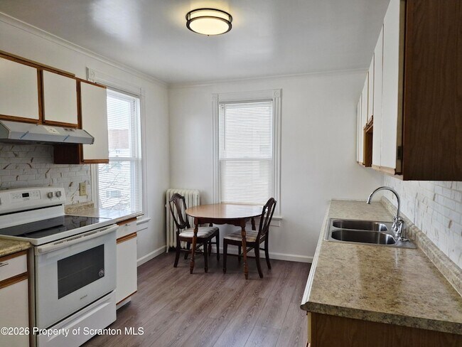 Building Photo - 109 Salem Ave