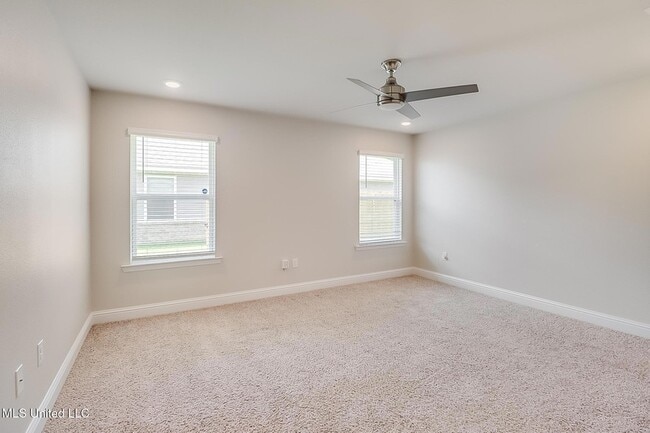 Building Photo - 6559 Eastland Cir