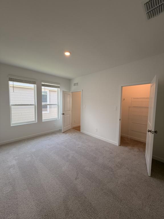 Building Photo - 5063 Loggia Ln