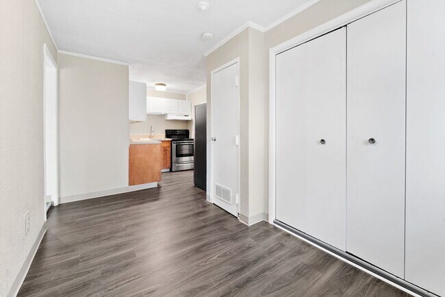 Building Photo - 2240 S Christine Ave