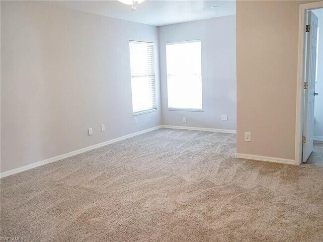 Building Photo - 17556 Brentwood Ct