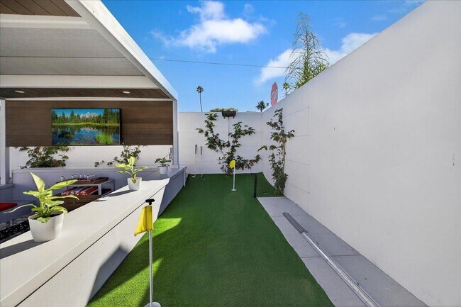 Building Photo - 51120 Avenida Navarro