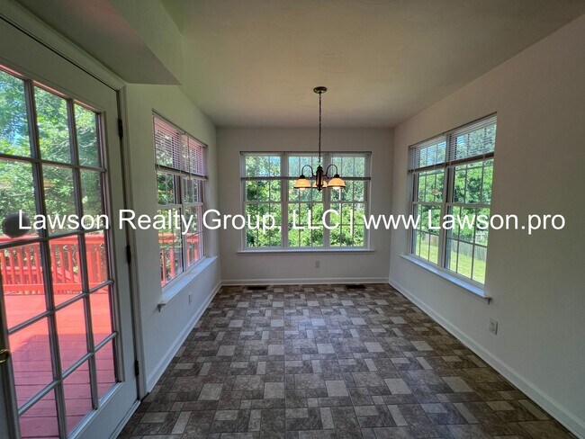 Building Photo - Beautiful Four Bedroom Home in "The Groves...