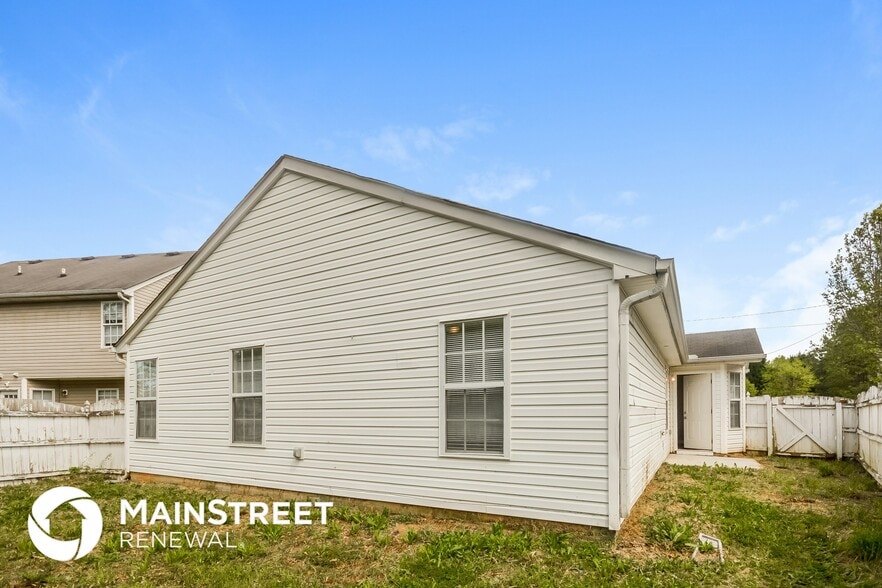 Building Photo - 4759 Bob White Run