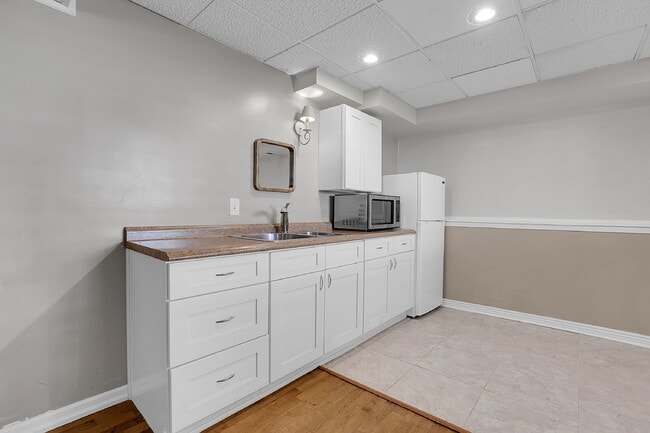 Building Photo - $3,195 - 4 Bed, 2 Bath Home in Broomfield ...