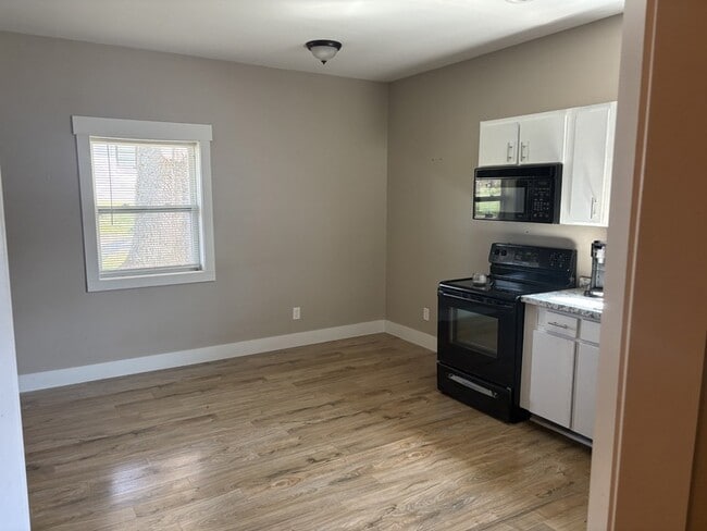 Building Photo - 6621 Fannie Daniels Rd