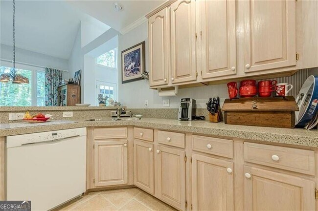 Building Photo - 322 Pebble Trail