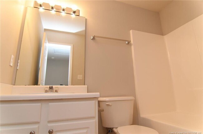 Building Photo - 5132 TwelvePole Dr