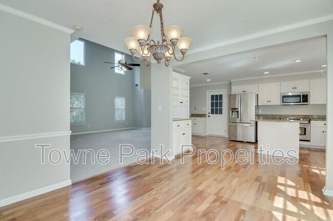 Building Photo - 486 Granite Point
