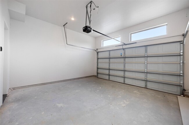 Building Photo - 13838 Bee Flower Ln