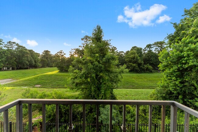 Building Photo - 127 Benjis Pl