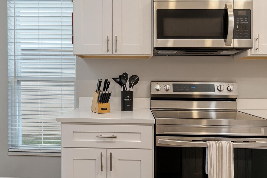 Building Photo - 114 Sunny Oak Trail